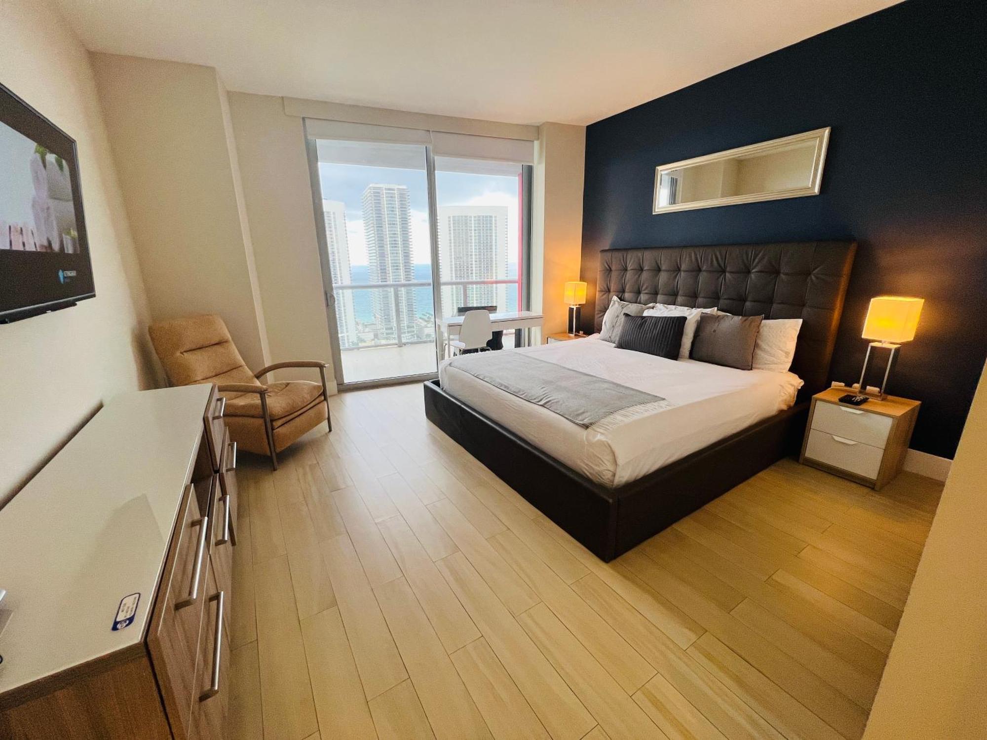 Mvr Apartments At Beachwalk Resort Галландейл-Біч Екстер'єр фото