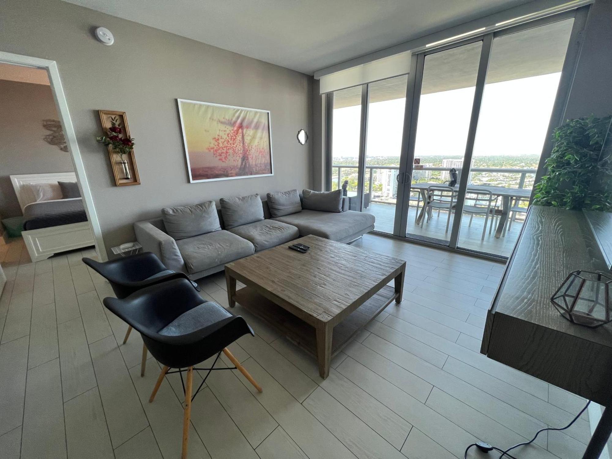 Mvr Apartments At Beachwalk Resort Галландейл-Біч Екстер'єр фото